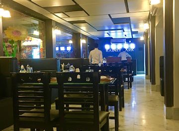 bangladesh/rajshahi/bar/rainey-park-theme-park-restaurant
