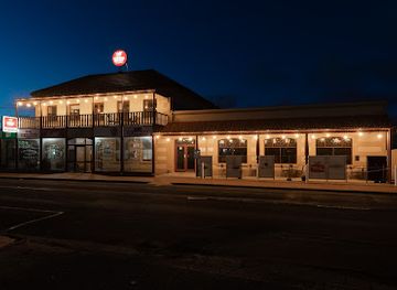 australia/limestone-coast/bar/victoria-hotel-port-macdonnell-bay-pub