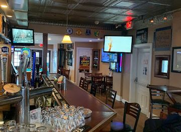 connecticut/stamford/springdale/bar/casey-s-tavern