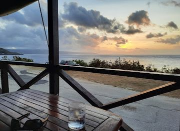 christmas-island/smith-point/bar/the-golden-bosun