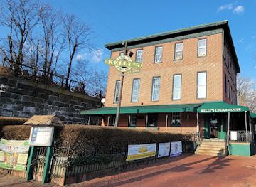 delaware/fort-delaware-state-park/bar/kelly-s-logan-house