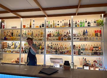 australia/northern-queensland/bar/the-fox-small-bar