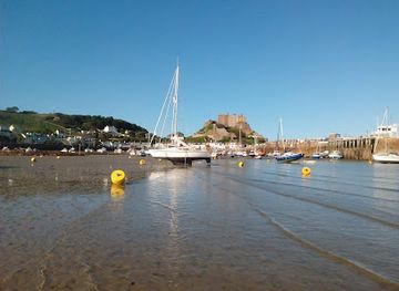 jersey/rozel-bay/bar/sumas-restaurant