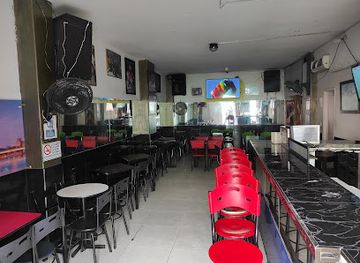 colombia/pereira/bar/taberna-bar-el-corcho