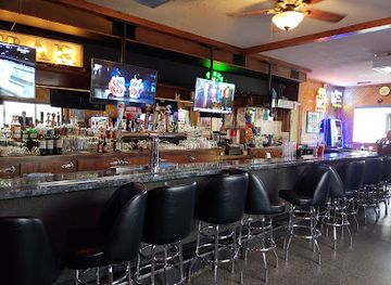 illinois/waukegan/bar/glen-flora-tap-grill