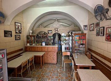 malta/victoria-lines/bar/glory-of-england-bar