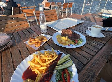 poland/zegrze-reservoir/bar/restauracja-barka