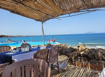tunisia/el-haouaria/bar/restaurant-les-grottes