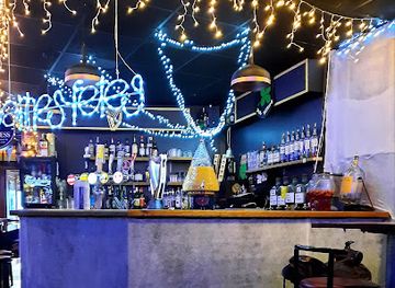 france/normandy-beaches/bar/pub-fiction