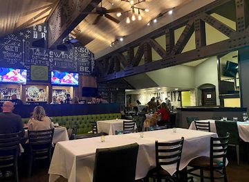 colorado/vail/bar/the-fitz-bar-bites