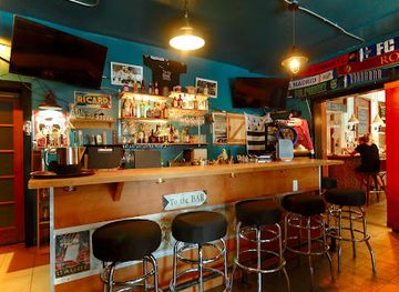 canada/quebec-city/saint-jean-baptiste/bar/le-troquet-sport