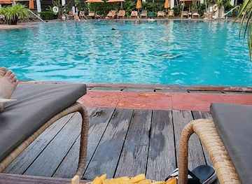 thailand/chao-phraya-river-basin/bar/loy-nam