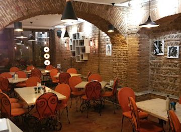 romania/dambovita/bar/casa-veche