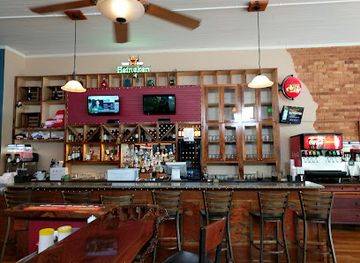 north-carolina/yadkin-valley/bar/side-street-pour-house-and-grill