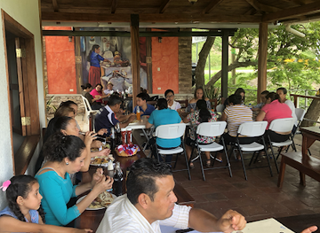 honduras/lempira-region/bar/vista-al-rio