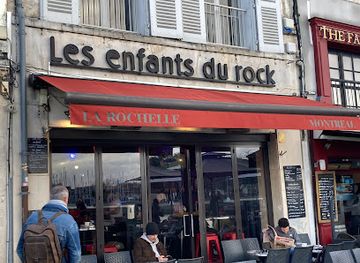 france/la-rochelle/grosse-horloge/bar/le-zinc
