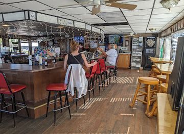 alabama/dauphin-island/bar/pelican-pub