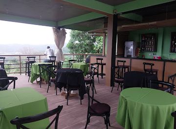 saint-lucia/marigot-bay/bar/the-avocado