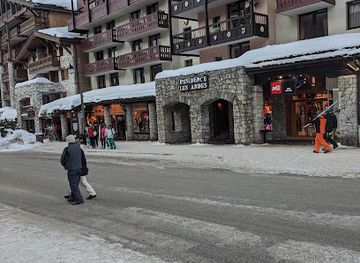 france/val-d-isere/bar/saloon