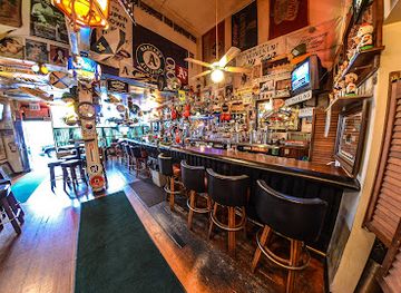 california/oakland/downtown-oakland/bar/19th-street-station