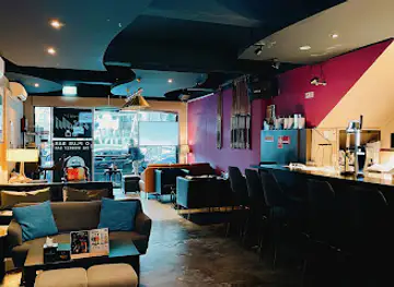 Oplus Bar