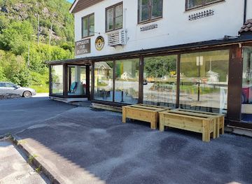 norway/sognefjord/bar/kverna-waterfall-brewery-as