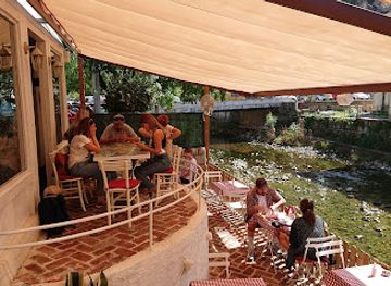 montenegro/kotor/bar/restobar-taraca