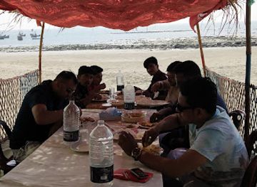 bangladesh/saint-martin-s-island/bar/lucky-restrurents