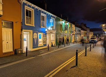 ireland/dingle-peninsula/bar/paddy-bawn-brosnan-s