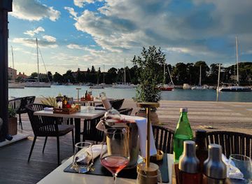 croatia/zadar/bar/sphinx