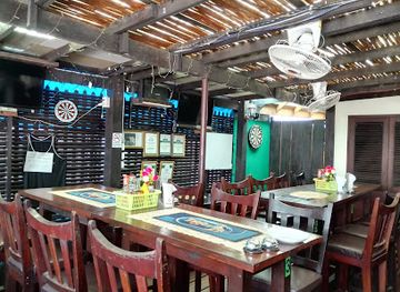 laos/central-laos/bar/aussie-bar-sports-bar