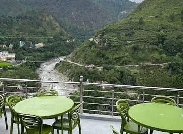 india/chopta/bar/the-yaari-cafe