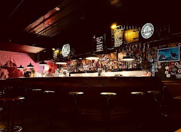 australia/central-victoria/bar/saving-grace