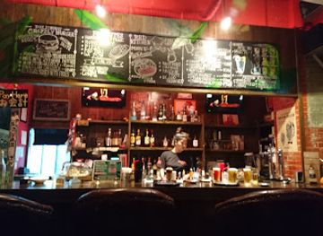 japan/oki/bar/gate-2-garage