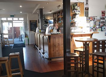 new-zealand/tasman/bar/sprig-fern-motueka