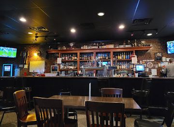 indiana/evansville/bar/peephole-bar-grill