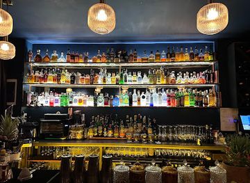 romania/moldavia/bar/sip-bucharest-cocktail-bar