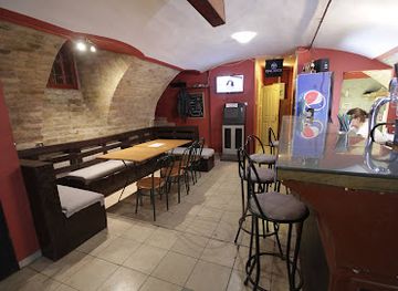 hungary/szeged/tiszaliget/bar/cool-club