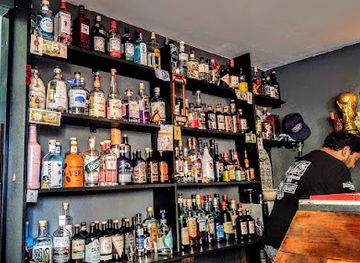 argentina/patagonia/bar/reconquista-bar-gintoneria-y-tapas