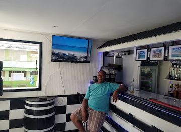 saint-lucia/canaries/bar/tasty-bay