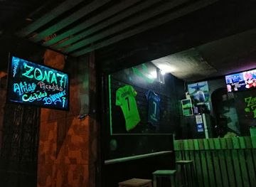 ecuador/quito/centro-historico/bar/zona-seven