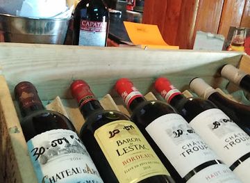 gabon/akanda-national-park/bar/oklm-bar-lounge