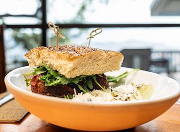 washington/the-methow-valley/bar/wolf-creek-bar-grill