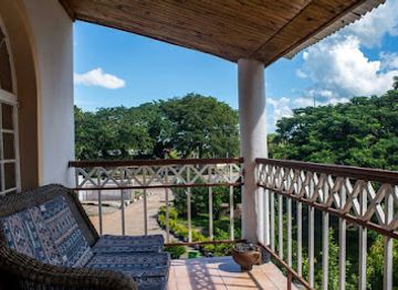 malawi/mangochi/bar/captains-villa