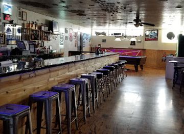 arizona/graham-county/bar/river-front-lounge