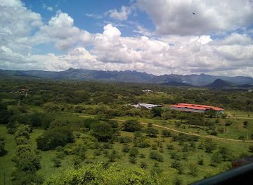 nicaragua/chontales-hills/bar/restaurante-la-choza