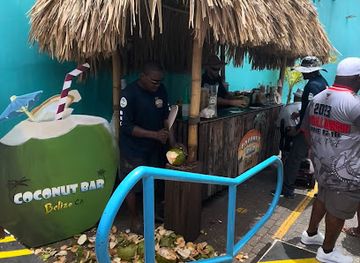 belize/western-belize/bar/coconut-bar-belize