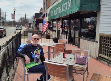 indiana/indiana-dunes-national-park/bar/village-tavern