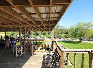 louisiana/honey-island-swamp/bar/turtle-landing-bar-grill