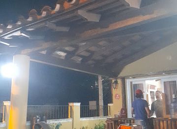 paraguay/villarrica/bar/charly-s-bar